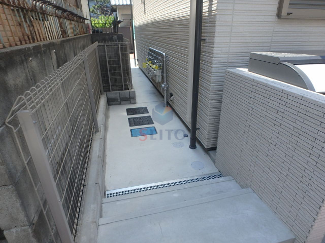阪急宝塚線 豊中駅 徒歩4分 3階建 築5年の外観写真