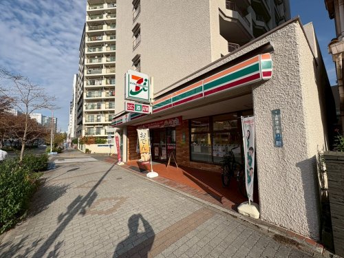 コンビニ　セブンイレブン 名古屋上前津2丁目店（コンビニ）まで588m