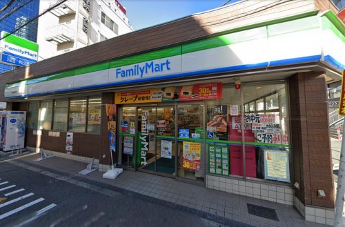 コンビニ　ファミリーマート K2梅田東店（コンビニ）まで44m