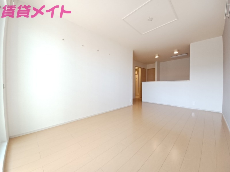 居室・リビング　同型参考写真
