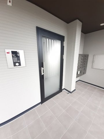 エントランス　毎日通るエントランスはこのようになっています