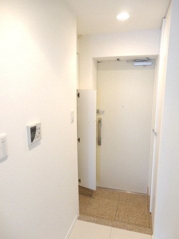 ドゥーエつつじヶ丘の玄関写真
