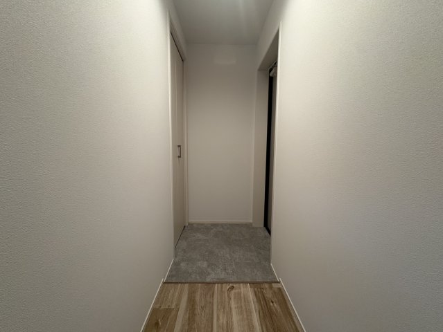 HESTA近大前 IVの玄関写真