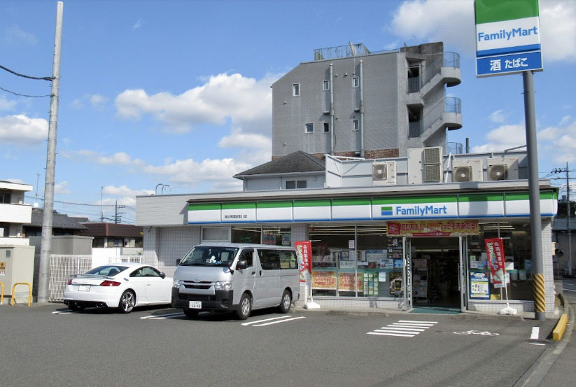コンビニ　ファミリーマート 横浜青葉新石川店（コンビニ）まで2213m