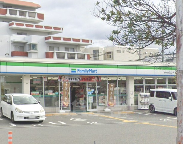 コンビニ　ファミリーマート　豊中小曽根（コンビニ）まで362m