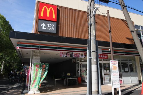 コンビニ　セブンイレブン 江戸川船堀4丁目店（コンビニ）まで298m