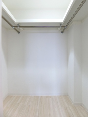 収納　ウォークインクローゼット