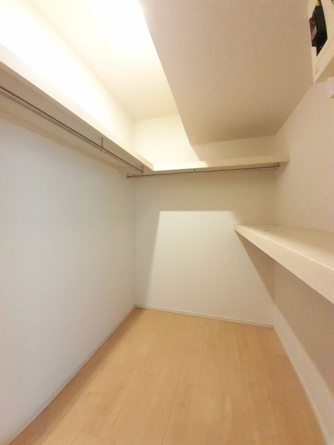 ＪＲ弥彦線 燕三条駅 徒歩12分 2階建 築11年の内装写真