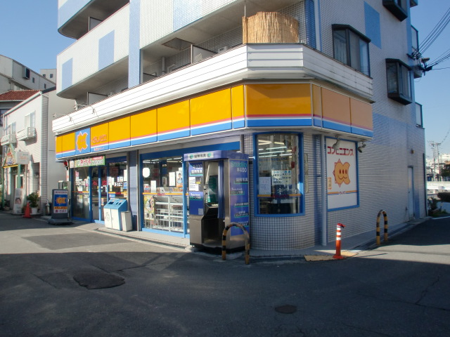 コンビニ　くらしハウス淡路2丁目店（コンビニ）まで380m