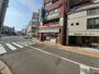 コンビニ　ローソンセントポール通店（コンビニ）まで251m