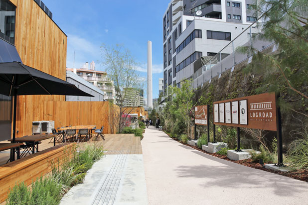 ショッピングセンター　LOG　ROAD　DAIKANYAMA（ショッピングセンター）まで950m