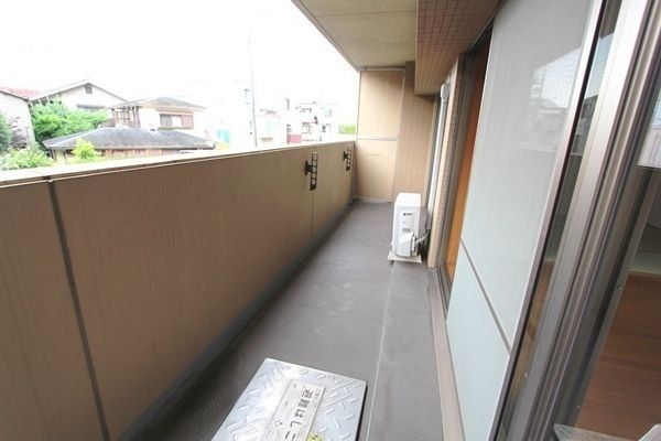 バルコニー　※他号室写真使用