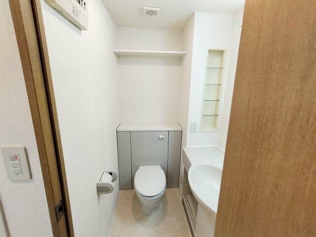 京王井の頭線 神泉駅 徒歩4分 11階建 築29年のトイレ写真
