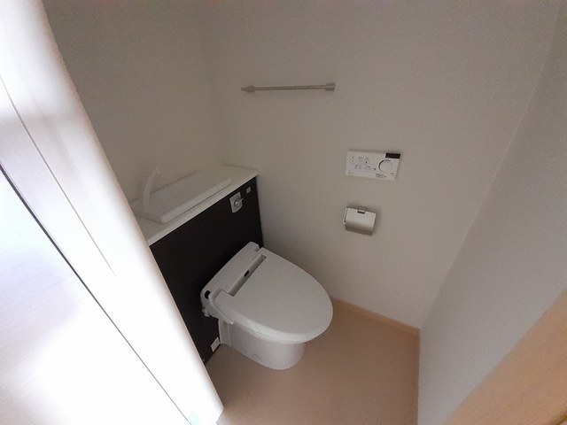 レクイアーレ大宮のトイレ写真