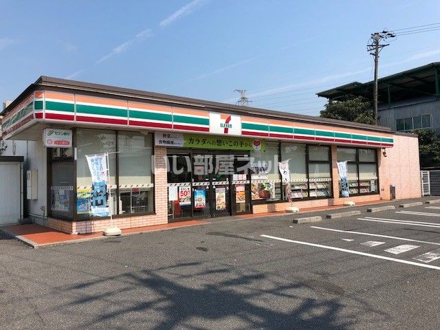 コンビニ　セブンイレブン 大垣割田3丁目店（コンビニ）まで817m