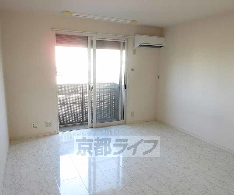 居室・リビング　日当たりのいいお部屋です！
