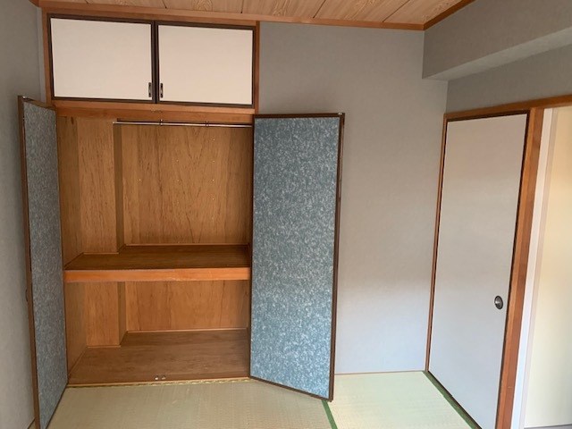収納　※同物件別部屋の写真です。