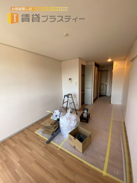 居室・リビング　落ち着く広さのお部屋。