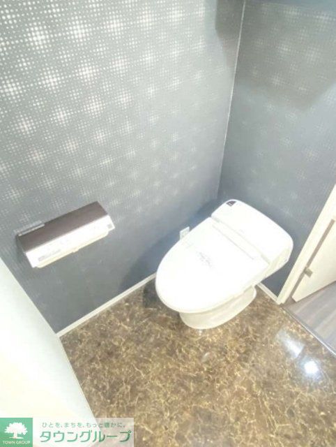 ＪＲ京浜東北線 大森駅 徒歩11分 5階建 築11年のトイレ写真