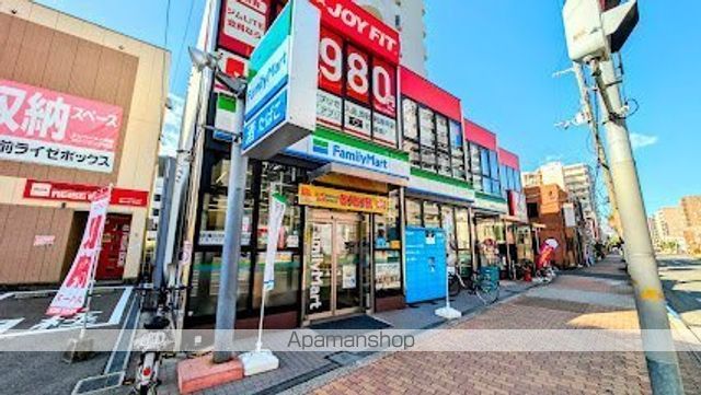 コンビニ　ファミリーマート新深江駅前店（コンビニ）まで727m