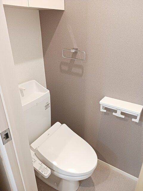 サライ Vのトイレ写真