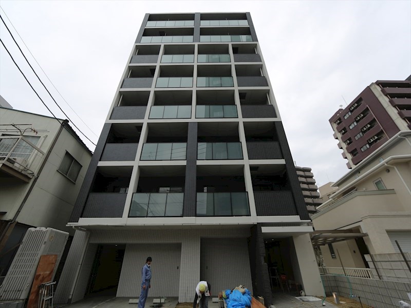 建物外観　外観　防犯カメラ付　オートロック　外壁タイル張り