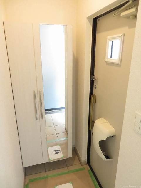 玄関　★お部屋探しは株式会社タウンハウジング東京まで★
