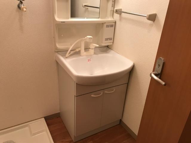 洗面設備　洗髪洗面化粧台