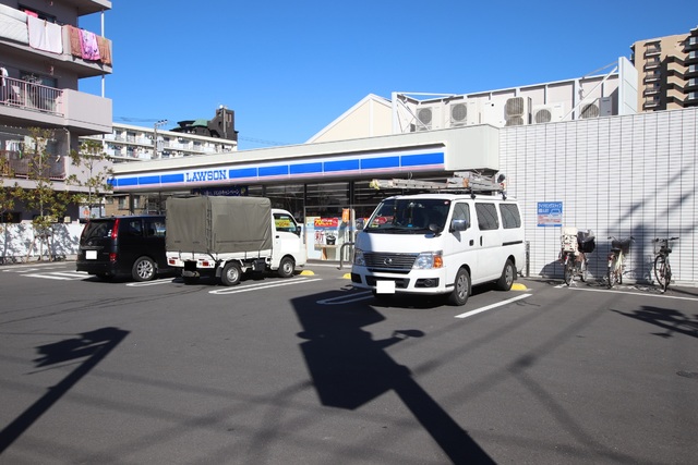 コンビニ　ローソン行徳駅前二丁目店（コンビニ）まで180m
