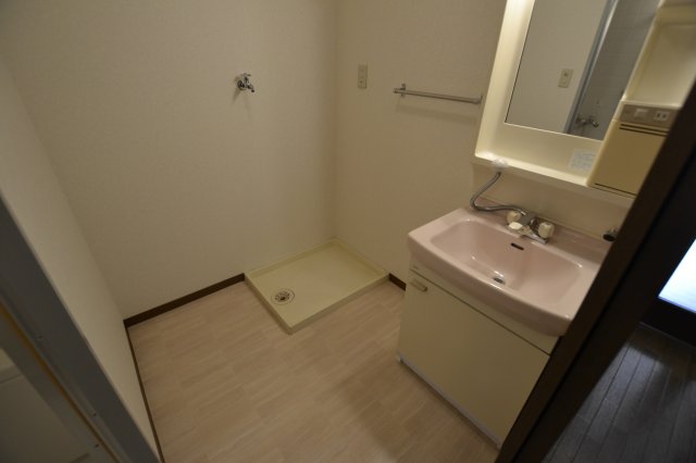 その他設備　同物件、別号室の写真です。
