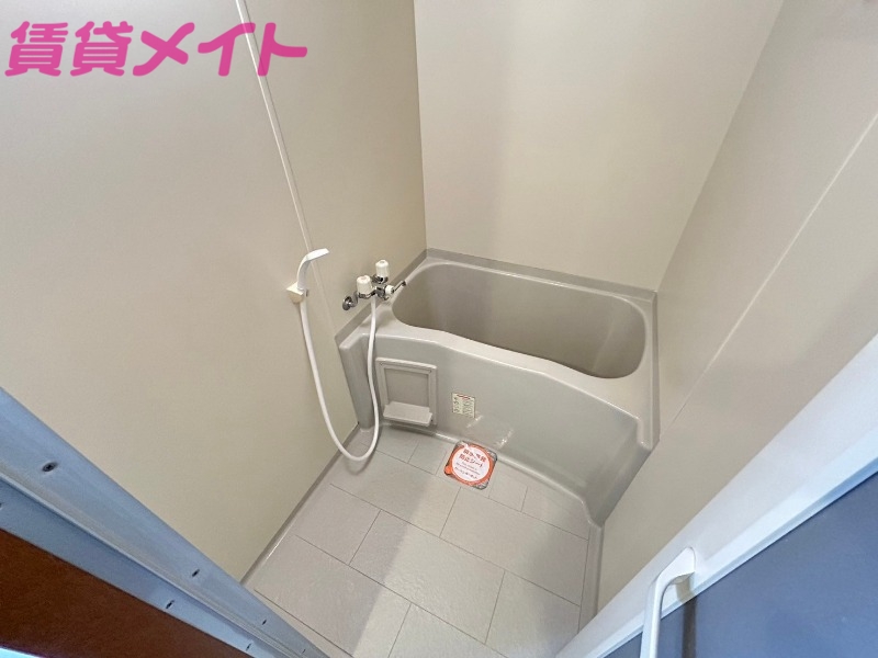 バス・シャワールーム　別部屋参考写真です