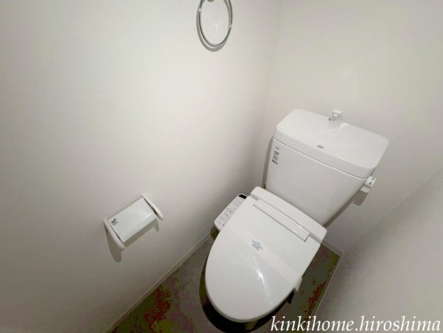 トイレ　※別号室の写真です。