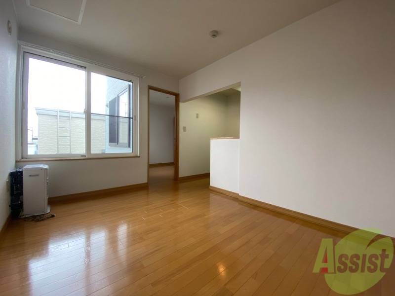 居室・リビング　広くてキレイなお部屋が広がっていて、充実した生活が送れそう。
