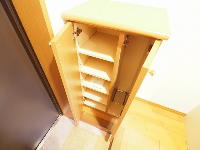 収納　靴箱