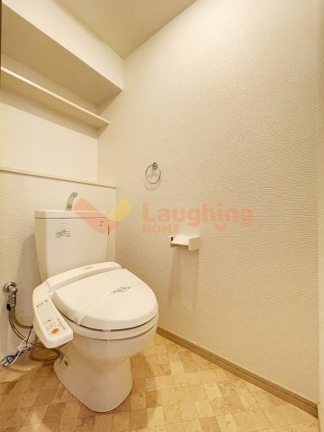 トイレ　トイレもきれいです※別号室のお写真になります。