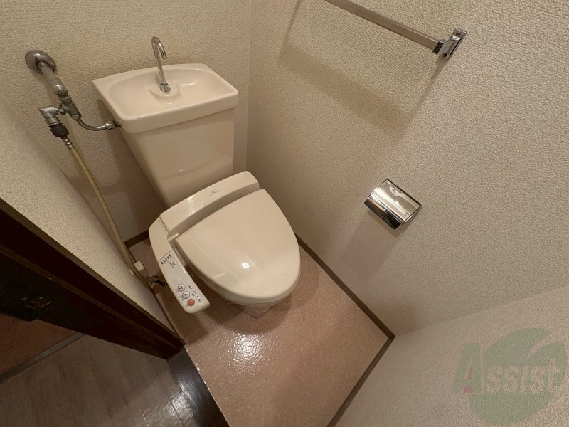 トイレ　こちらはトイレです。清潔感があり、安心して使用できます。