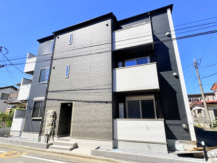 建物外観　建築中