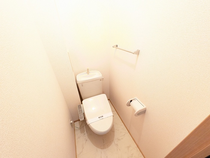 ＪＲ宇都宮線 東大宮駅 徒歩18分 2階建 築19年のトイレ写真