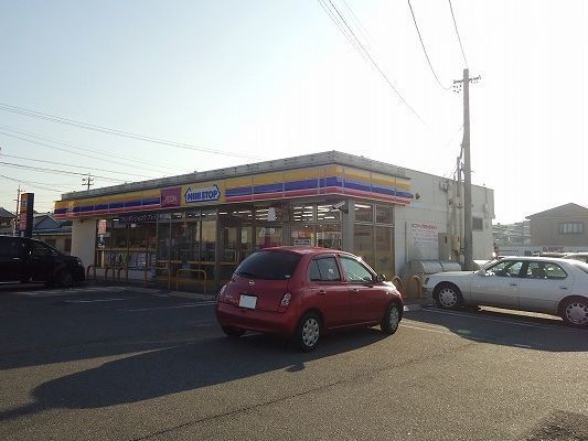 コンビニ　ミニストップ 西尾上町店（コンビニ）まで300m