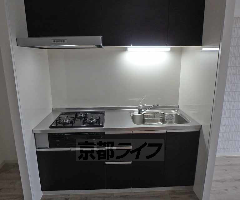 キッチン　ひろびろとたキッチンです