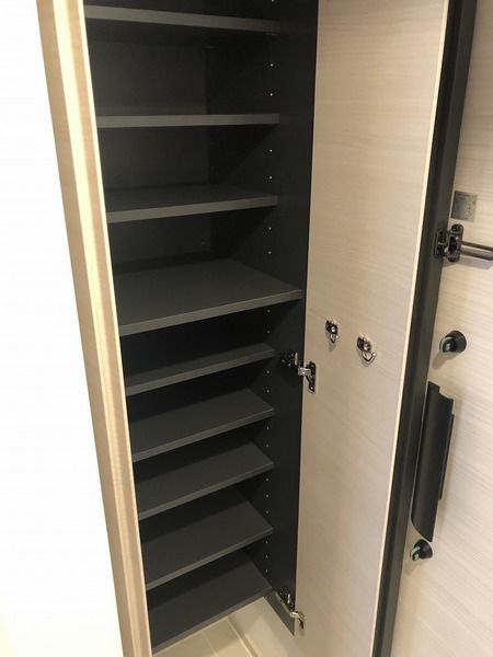 玄関　シンプルで使いやすい玄関です