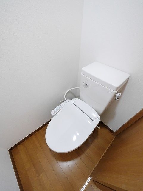 トイレ　★うれしいウォシュレット付きトイレ★