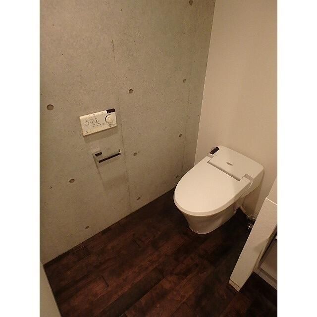 トイレ　コンパクトで使いやすいトイレです