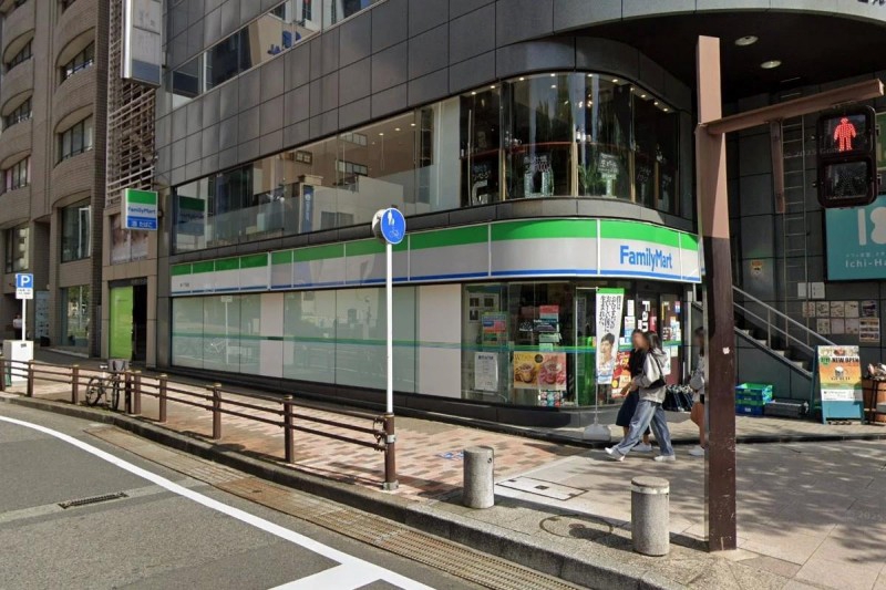 コンビニ　ファミリーマート 泉一丁目店（コンビニ）まで173m