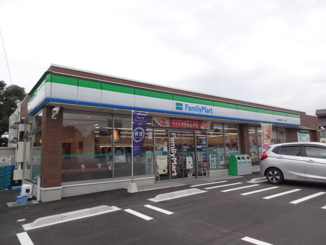 コンビニ　ファミリーマート国立長崎医療センター前店（コンビニ）まで438m