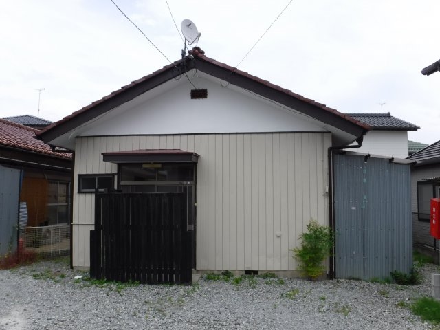 今泉貸家（柴宮山）の建物外観