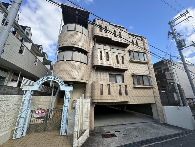 神戸市兵庫区上祇園町のマンションの建物外観
