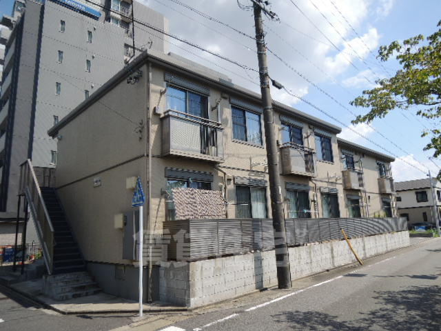 名古屋市中川区篠原橋通のアパートの建物外観
