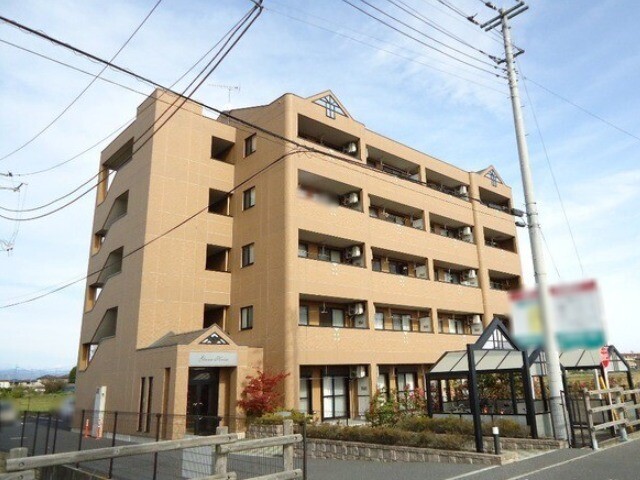 太田市西矢島町のマンションの建物外観