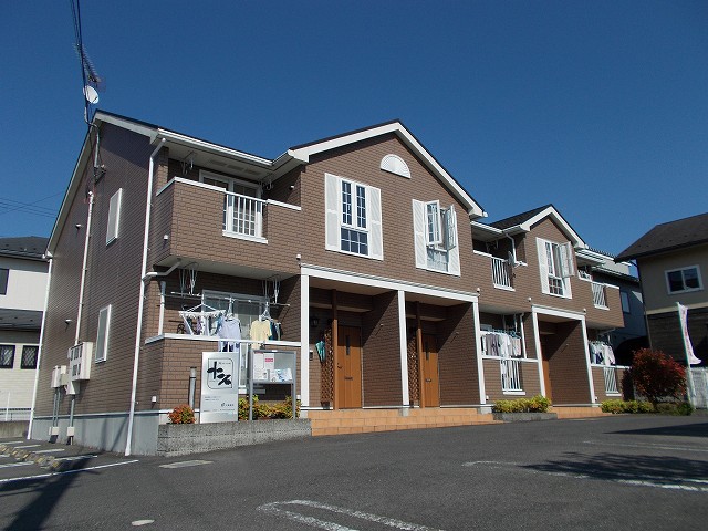 蒲生郡日野町いせののアパートの建物外観